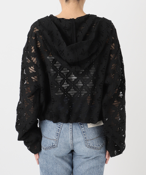 Spick & Span（スピックアンドスパン）の「《追加》Uhr / ウーア 別注Lace Foodie Tops（シャツ/ブラウス・レディース・アイボリー/ブラック・FREE）」の22枚目の写真