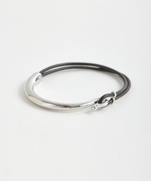 RIVE DROITE（リヴドロワ）の「【程よい存在感】コードバングル（バングル/リストバンド・レディース・キャメル/ダークブラウン・FREE）」の6枚目の写真