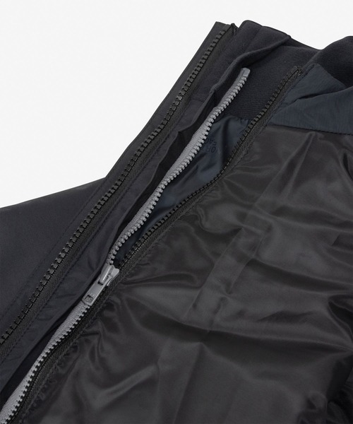 THE NORTH FACE(ザノースフェイス)の「THE NORTH FACE/ザ・ノース・フェイス アウター キッズ 3WAY トリクライメイトジャケット TRICLIMATE JACKET NPJ62551(マウンテンパーカー・キッズ・ブラック/ダークベージュ・130cm/140cm/150cm/160cm)」の11枚目の写真