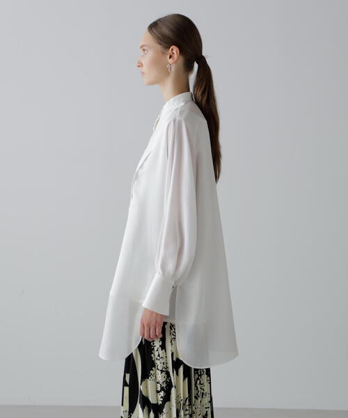 ADORE（アドーア）の「◆シルキーソフトサテンブラウス（シャツ/ブラウス・レディース・ホワイト/ブラック・38）」の13枚目の写真
