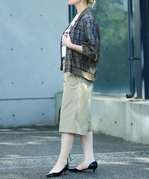 SOFFITTO(ソフィット)の「ダブルニーハーフパンツ(その他パンツ・レディース・ブラック/ベージュ・S/M)」の3枚目の写真