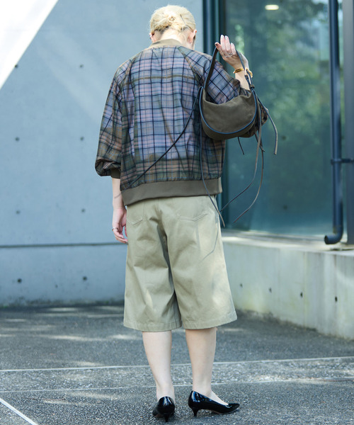 SOFFITTO(ソフィット)の「ダブルニーハーフパンツ(その他パンツ・レディース・ブラック/ベージュ・S/M)」の4枚目の写真