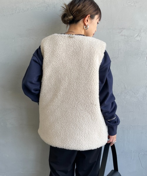 Barbour（バブアー）の「[Barbour/バブアー]  DULSIE LINER  テディフリース ライナー ボアベスト（ベスト・レディース・キナリ/ブラック/オリーブ・10）」の19枚目の写真