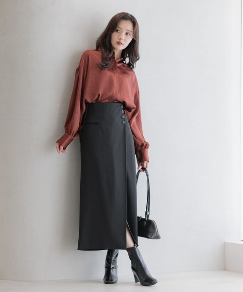 Andemiu（アンデミュウ）の「マットサテンシャツ586654（シャツ/ブラウス・レディース・モカ/レッド系その他6/アイボリー・FREE）」の13枚目の写真