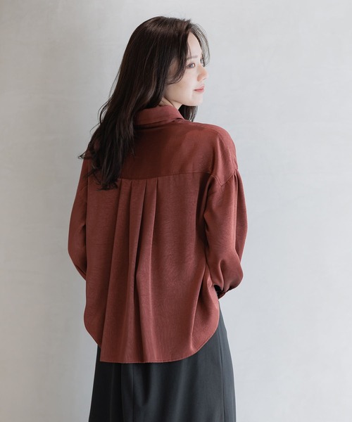 Andemiu（アンデミュウ）の「マットサテンシャツ586654（シャツ/ブラウス・レディース・モカ/レッド系その他6/アイボリー・FREE）」の14枚目の写真