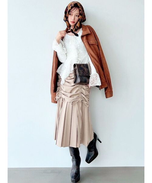 RESEXXY（リゼクシー）の「ラウンドネスオーバーブルゾン【セットアップ着用可能】（ブルゾン・レディース・ブラック/ブルー/ブラウン・FREE）」の5枚目の写真