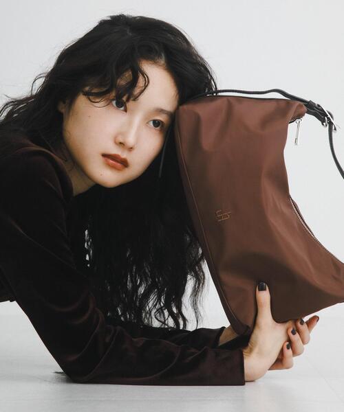 RODE SKO（ロデスコ）の「hun RODESKO　Dual shoulder（ショルダーバッグ・レディース・ブラック/ブラウン・ONE）」の19枚目の写真