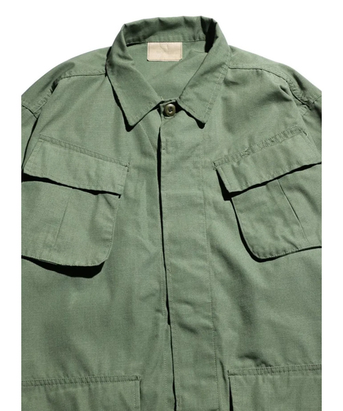 ABAHOUSE（アバハウス）の「【U.S MILITARY】 JUNGLE FATIGUE JACKET COMMERCIAL MODEL OZONE WASHED REGULAR/ミリタリー/ワークジャケット【WEB限定】（ブルゾン・メンズ・グリーン系その他・L/XL）」の4枚目の写真