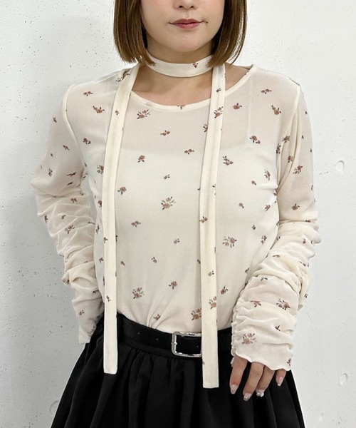 archives(アルシーヴ)の「花柄シアーベロアTOPS(Tシャツ/カットソー・レディース・アイボリー/ブラック・MEDIUM)」の1枚目の写真