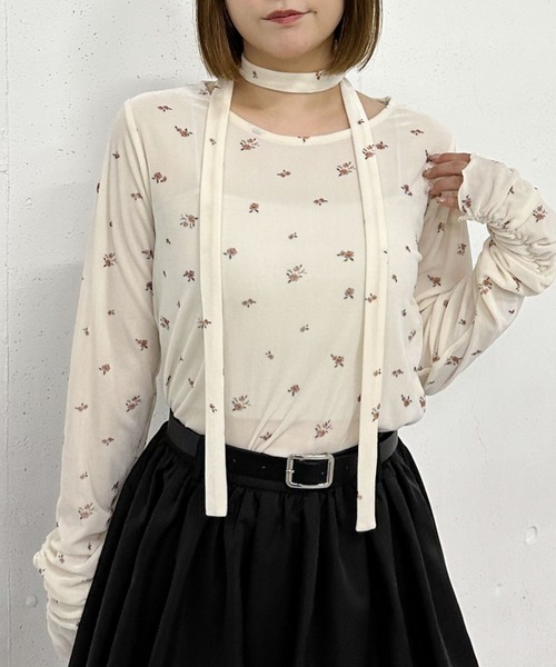 archives(アルシーヴ)の「花柄シアーベロアTOPS(Tシャツ/カットソー・レディース・アイボリー/ブラック・MEDIUM)」の3枚目の写真