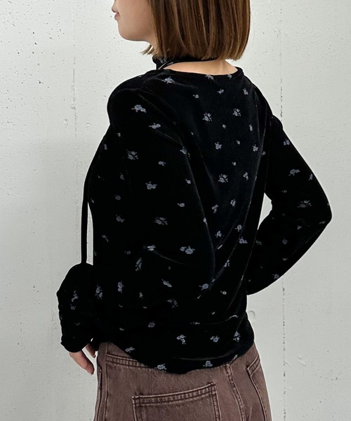 archives(アルシーヴ)の「花柄シアーベロアTOPS(Tシャツ/カットソー・レディース・アイボリー/ブラック・MEDIUM)」の15枚目の写真