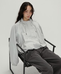 NUJOH（ヌゾ）の「Urban Flow Overfit Windbreaker / アーバンフロー オーバーフィットウィンドブレーカー（ナイロンジャケット・レディース）」