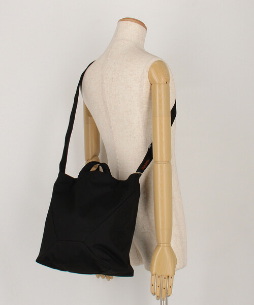 MYSTERY RANCH（ミステリーランチ）の「MYSTERY RANCH/ミステリーランチ BINDLE 10（ショルダーバッグ・メンズ・ブラック・ONE SIZE）」の12枚目の写真