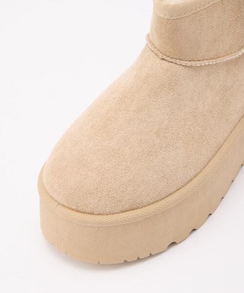 INGNI（イング）の「厚底フェイクムートンブーツ（ブーツ・レディース・ブラック/ブラウン/ベージュ・M/L）」の21枚目の写真