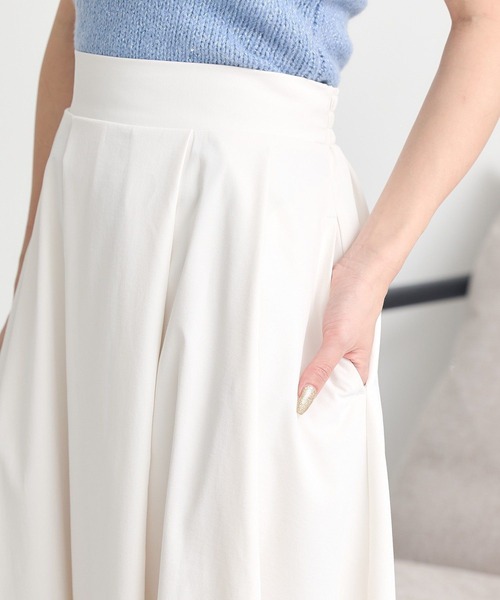 earth music&ecology（アースミュージックアンドエコロジー）の「バルーンミディスカート（スカート・レディース・アイボリー/ブラック・F）」の7枚目の写真