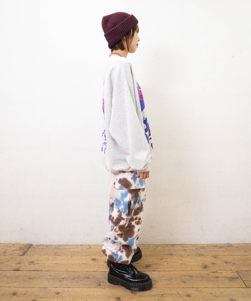 RNA(アールエヌエー)の「M2579 フィールプリントトレーナー(スウェット・レディース・ホワイト/アッシュグレー/ブラック・MEDIUM)」の8枚目の写真