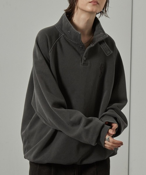 Alfred Alex(アルフレッドアレックス)の「【Alfred Alex】ヴィンテージ加工ピグメント ワンポイント刺繍 オーバーサイズスタンドネックスウェット(スウェット・メンズ・ワインレッド/ブルー/ブラック・L/M)」の13枚目の写真
