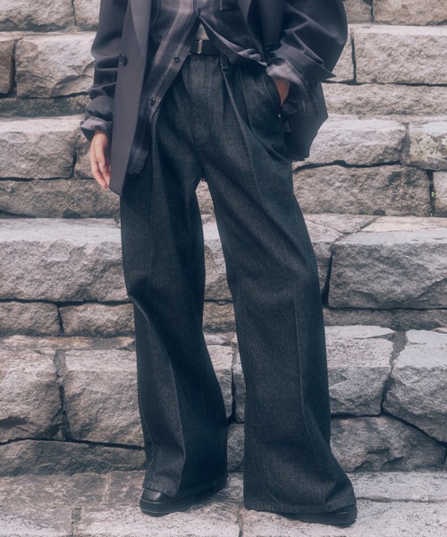 HARE(ハレ)の「【Wrangler×HARE SET UP対応】2タックデニムワイドパンツ(HARE)(デニムパンツ・メンズ・ブラック/ネイビー・SMALL/MEDIUM)」の1枚目の写真