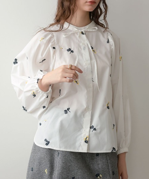 DONOBAN（ドノバン）の「フローレットブラウス（シャツ/ブラウス・レディース・ブラック/ホワイト・ONE SIZE）」の10枚目の写真