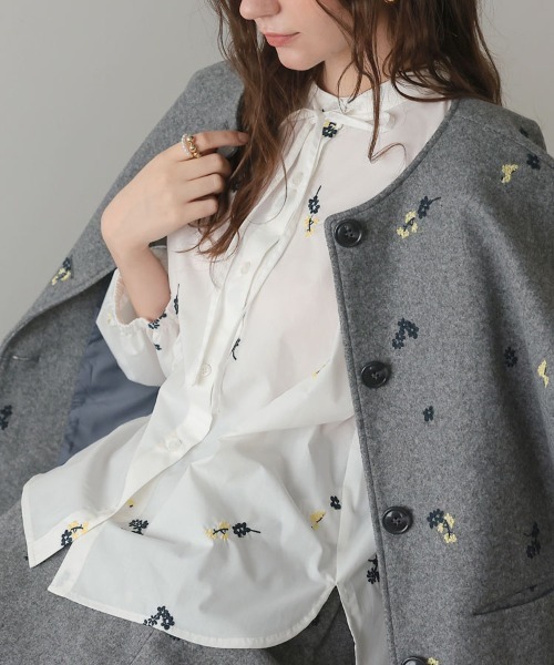 DONOBAN（ドノバン）の「フローレットブラウス（シャツ/ブラウス・レディース・ブラック/ホワイト・ONE SIZE）」の5枚目の写真