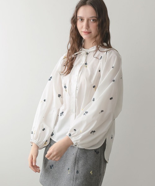 DONOBAN（ドノバン）の「フローレットブラウス（シャツ/ブラウス・レディース・ブラック/ホワイト・ONE SIZE）」の7枚目の写真