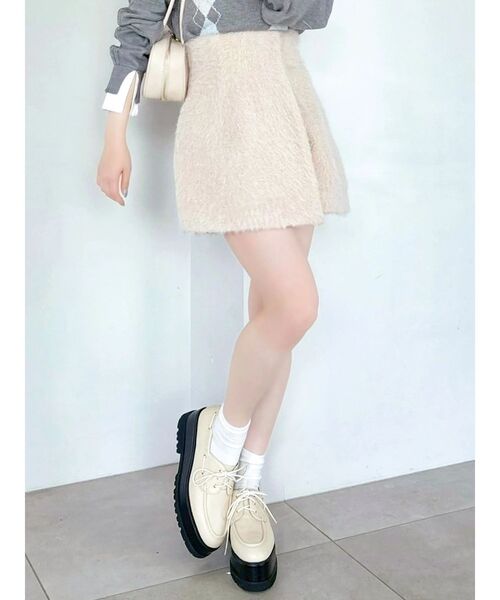 dazzlin(ダズリン)の「シャギースコート(スカート・レディース・ピンク/アイボリー/チャコールグレー・SMALL/MEDIUM)」の1枚目の写真