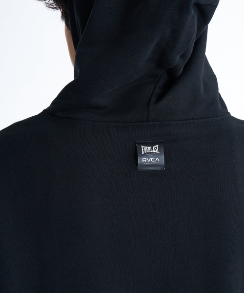 EVERLAST(スポーツ・ライフスタイル)（エバーラスト）の「RVCA メンズ RVCA×EVERLAST HOODIE パーカー 【2025年秋冬モデル】/ルーカエバーラストコラボプルーバーパーカー(SET UP・セットアップ可能・空港コーデ)（パーカー・メンズ・ヘザーグレー/ブラック/ホワイト系その他・MEDIUM/SMALL/X-LARGE/LARGE）」の21枚目の写真