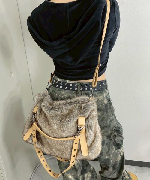 WEGO（ウィゴー）の「WEGO/ファータッチボストンバッグ（ハンドバッグ・レディース・その他1・FREE）」の3枚目の写真