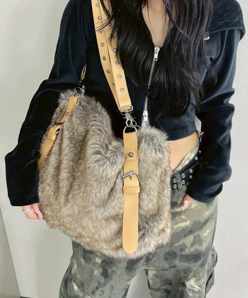 WEGO（ウィゴー）の「WEGO/ファータッチボストンバッグ（ハンドバッグ・レディース・その他1・FREE）」の4枚目の写真