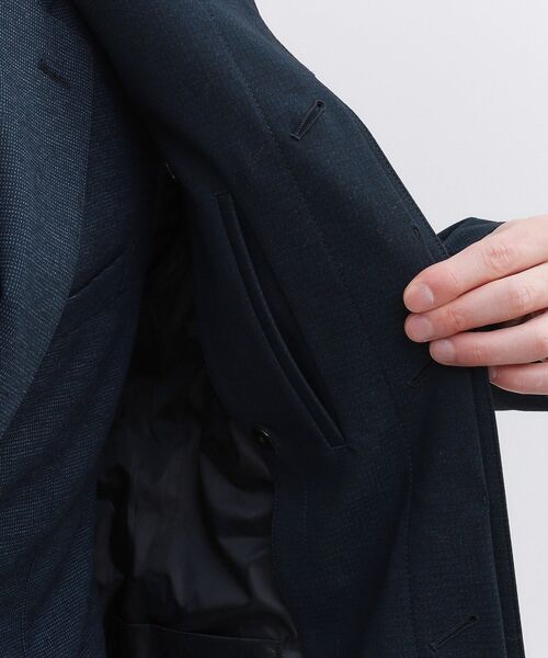 TAKEO KIKUCHI（タケオキクチ）の「【ダウンライナー付き】ドビースタンドカラーコート（その他アウター・メンズ・ネイビー/チャコールグレー/ブラック・01/02/03/04）」の19枚目の写真
