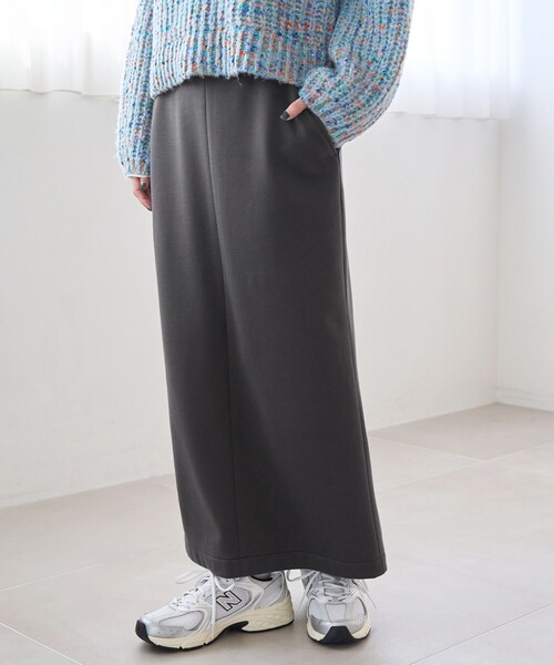 coen（コーエン）の「【REVERSE WARM】あったかナロースウェットスカート（WEB限定サイズあり）（スカート・レディース・ナチュラル/ブラック/ダークブラウン/ダークグレー・M/L/XL）」の2枚目の写真