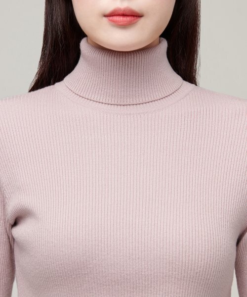 MUSINSA STANDARD WOMAN（ムシンサスタンダードウーマン）の「レディースリブ編みスリムタートルネックニット[ライラック]（ニット/セーター・レディース・その他・MEDIUM/X-SMALL/SMALL/LARGE）」の9枚目の写真