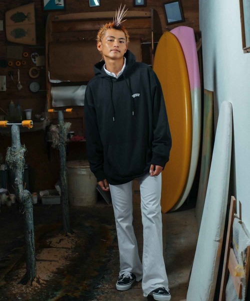 YUSUKE HANAI フーディー / HANAI GFX HOODIE Black VN000TRJBLK1