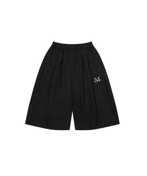 MUCENT(ムセント)の「マルスサイドピンタックバミューダハーフパンツ 男女共用(4カラー)(スウェットパンツ・レディース・ホワイト/ブラック/ブラウン/グレー・FREE/1)」の2枚目の写真