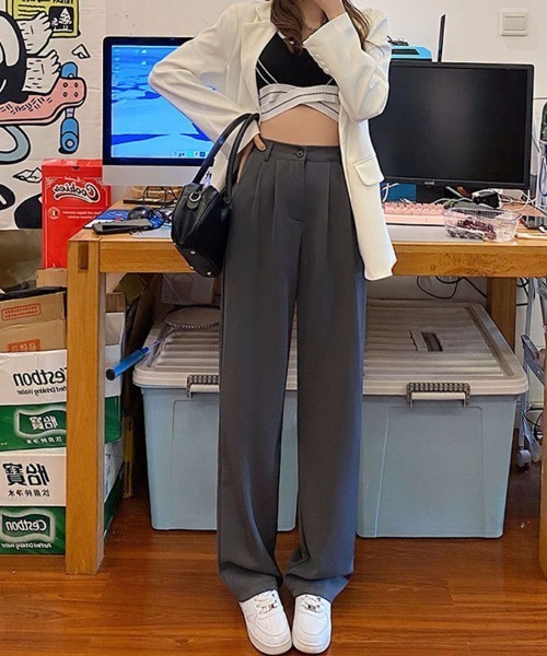 SallyLunn(サリーラン)の「ストレートスラックスパンツ(スラックス・レディース・ベージュ/ホワイト/ブラック/グレー・LARGE/MEDIUM)」の8枚目の写真