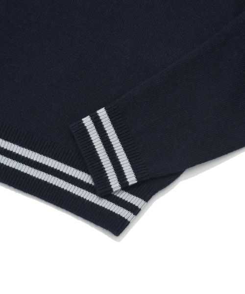COVERNAT(カバーナット)の「ビッグCロゴクルーネックニットダークネイビー(ニット/セーター・レディース・その他・X-SMALL/SMALL/MEDIUM/LARGE/X-LARGE/XX-LARGE)」の4枚目の写真