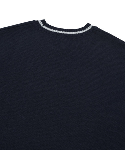 COVERNAT(カバーナット)の「ビッグCロゴクルーネックニットダークネイビー(ニット/セーター・レディース・その他・X-SMALL/SMALL/MEDIUM/LARGE/X-LARGE/XX-LARGE)」の5枚目の写真