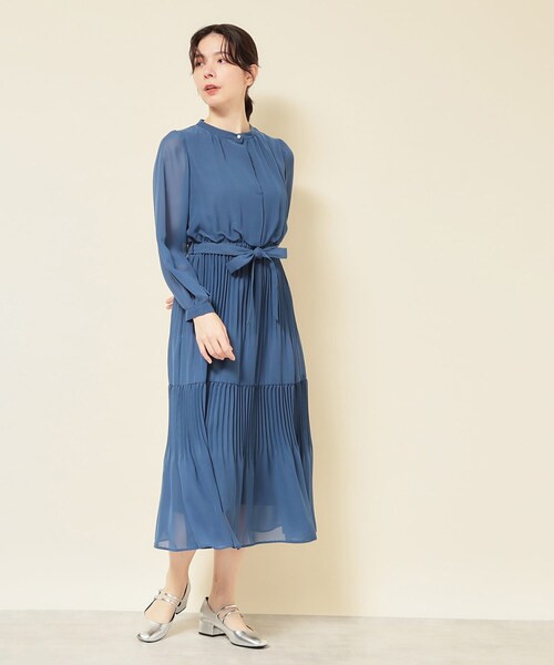 Sunauna(スーナウーナ)の「【S~Lサイズ/セレモニーにも】プリーツワンピース(ワンピース・レディース・ブルー/ネイビー・36/38/40)」の5枚目の写真