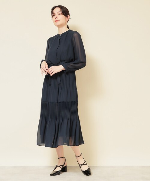 Sunauna(スーナウーナ)の「【S~Lサイズ/セレモニーにも】プリーツワンピース(ワンピース・レディース・ブルー/ネイビー・36/38/40)」の10枚目の写真