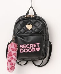 ［Secret Door シークレットドア］ハートモチーフ レオパード ファー チャーム付き 合皮レザー キルティング ミニリュック