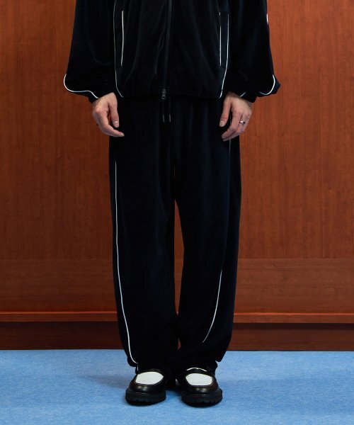WMC(ダブリューエムシー)の「ベルベットラインパンツ_BLACK(スウェットパンツ・メンズ・ブラック・30(M)/32(L))」の6枚目の写真