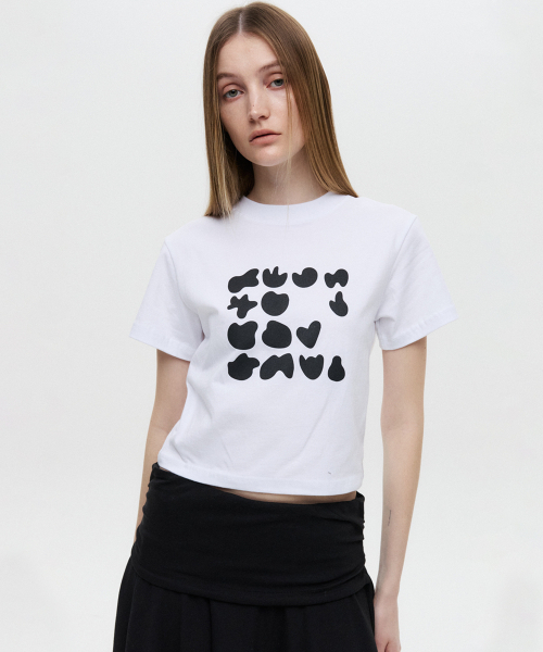 DNSR WOMEN(ディーエヌエスアールウーマン)の「シェイプクロップTシャツホワイト(Tシャツ/カットソー・レディース・その他・OS)」の1枚目の写真