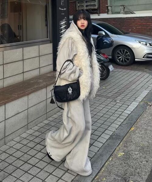 SSRL(シエスタ ロイヤル レーベル)の「Raven Oblique Mini Bag / Silver(ショルダーバッグ・レディース・その他・OS)」の9枚目の写真