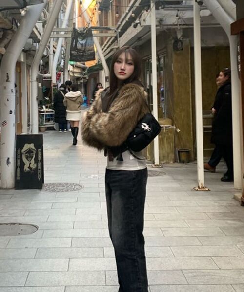 SSRL(シエスタ ロイヤル レーベル)の「Raven Oblique Mini Bag / Silver(ショルダーバッグ・レディース・その他・OS)」の13枚目の写真