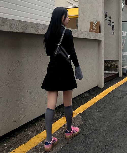 SSRL(シエスタ ロイヤル レーベル)の「Raven Oblique Mini Bag / Silver(ショルダーバッグ・レディース・その他・OS)」の21枚目の写真
