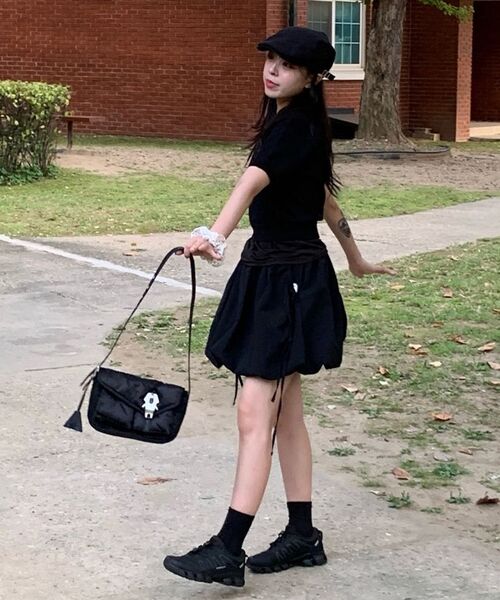 SSRL(シエスタ ロイヤル レーベル)の「Raven Oblique Mini Bag / Silver(ショルダーバッグ・レディース・その他・OS)」の22枚目の写真
