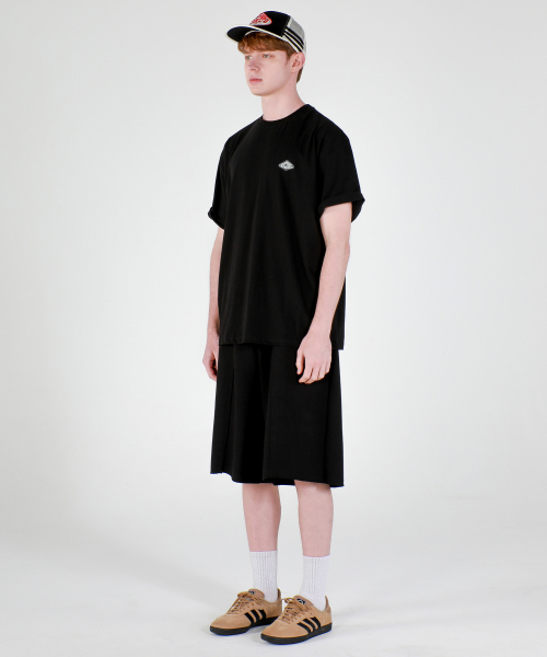 ESN(イーエスエヌ)の「カットオフバミューダスウェットショーツブラック(その他パンツ・メンズ・その他・LARGE/MEDIUM)」の2枚目の写真