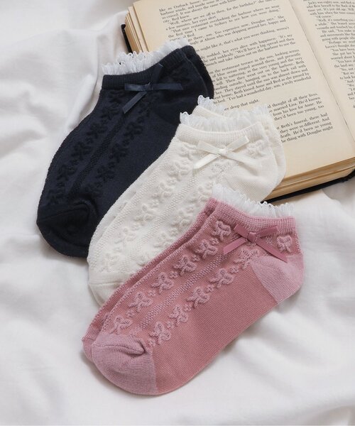 apres les cours(アプレレクール)の「リボン編み柄ショートソックス(ソックス/靴下・キッズ・サーモンピンク/アイボリー/ネイビー・21/18/15 /12)」の4枚目の写真