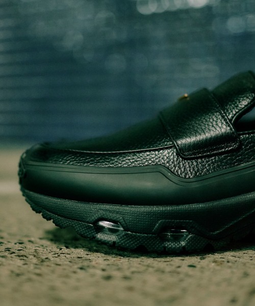 NIKE（ナイキ）の「W AIR MAX PHENOMENA IM8814-001（ローファー