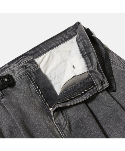 MOIF（モイフ）の「[AW25] WIDE BELTED DENIM PANTS / BLEACHED BLACK（デニムパンツ・メンズ・その他・3(L)/1(S)/2(M)）」の8枚目の写真